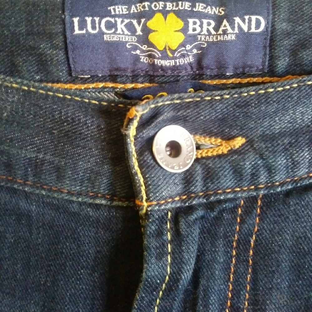 Sale !! $$ Men's Lucky Brand Jeans..Size 33×32